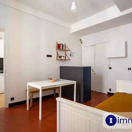 Air-conditioned In The Heart Of Old *